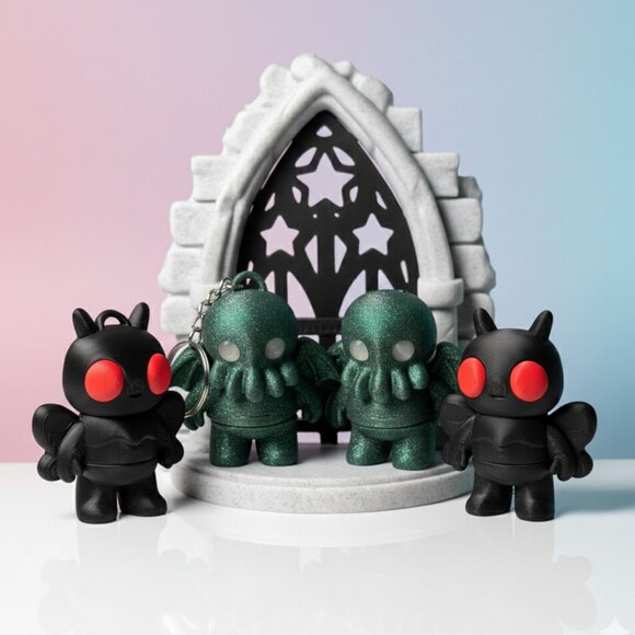 Cthulhu Sparkly Purse Charm Flexi Backpack Keychain Cryptid Trinket Flexi Toy - Picture 2 of 4